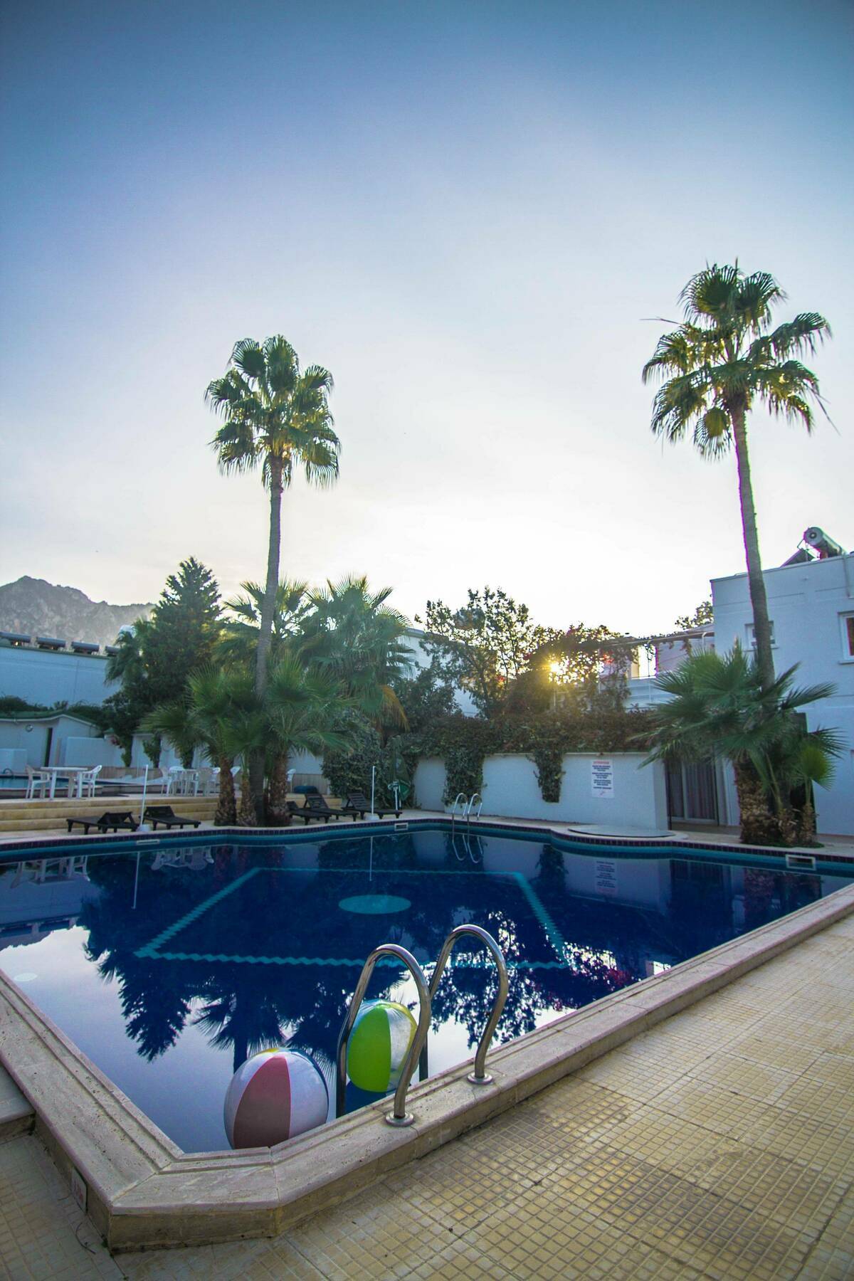 The Pine Bay Club Hotel Kyrenia  Exterior foto